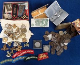 Militaria, Military Badges approx. 250 items to include cap badges for The Queens, The Suffolk