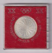 Olympics, Munich 1972, a 'XX Olympische Spiele Munchen 1972' spiral pattern silver boxed