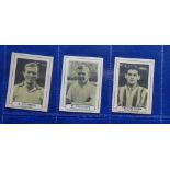 Trade cards W R Wilkinson, Popular Footballers, 3 cards numbers 10 T Ford Sunderland, 13 A