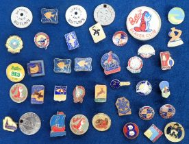 Badges, Butlins Badges, 35 badges from the 1950s and 60s plus 4 tokens. Beavers Club, Bognor,