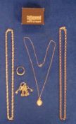 Jewellery, gold (9ct), to comprise 3 necklaces, a plaited ring and a small bunch of keys spelling
