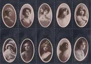 Cigarette cards, Godfrey Phillips, Beauties Oval (anon), set 30 cards, sold with near set British