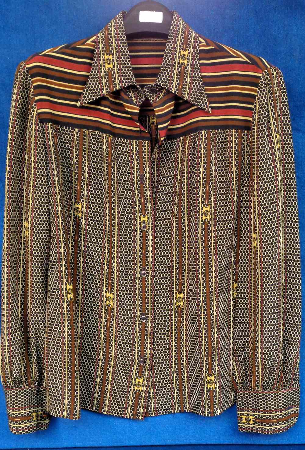 Designer Clothing, a G. Gucci 1970s Italian silk blouse, size 44 (bust 39") (vg)