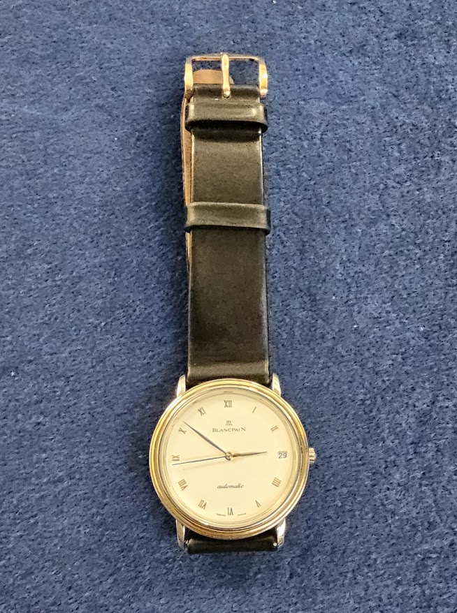 Collectables, Watch, a Blancpain Automatic 18K gold gentleman's watch No 2581 (appears working). - Image 2 of 4