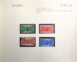 Stamps, GB KGV-QEII mint and used collection housed in 11 albums/stockbooks to include Castle High