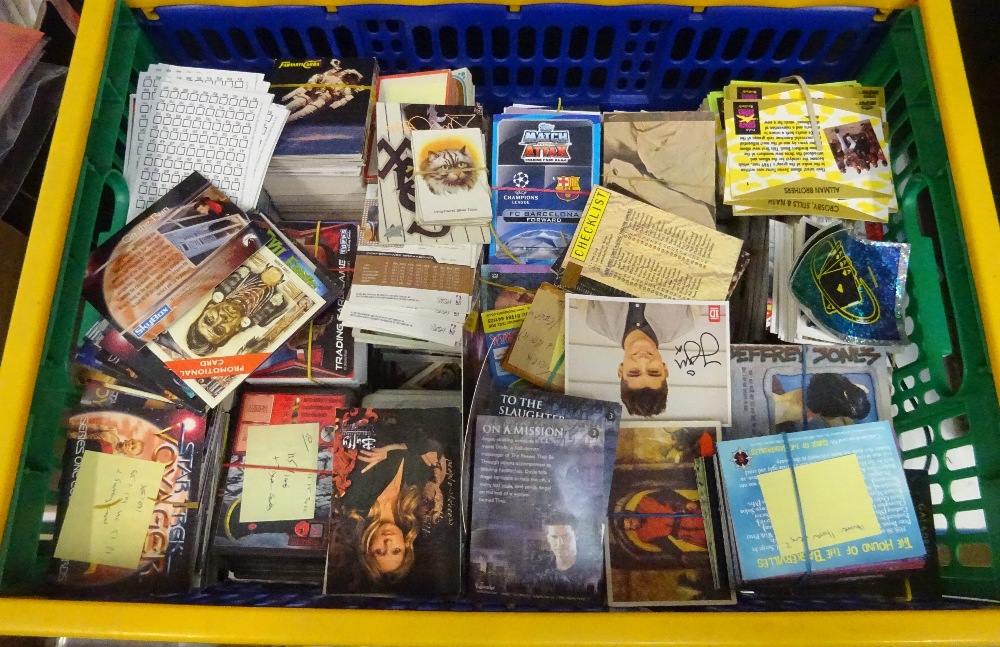 Trade cards, large mixture of mainly post 1990 trading cards in part sets and odds over 14kg. - Bild 2 aus 2