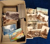 Postcards, USA & UK, a collection of approx. 1,100 cards, approx. 650 cards depicting USA scenes (