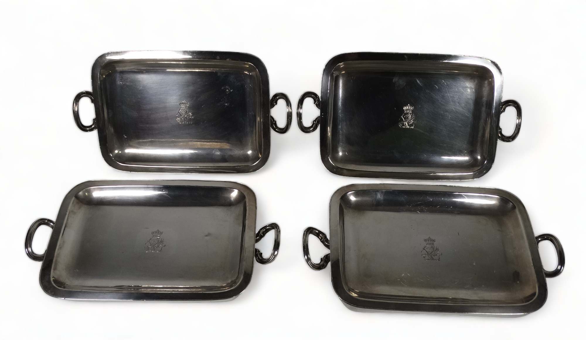 A set of four silver plated rectangular food warmers - dish shaped and engraved with armorial, - Bild 2 aus 6