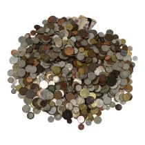 A quantity of UK and world coins - mostly 20th century, together with some bank notes (qty)