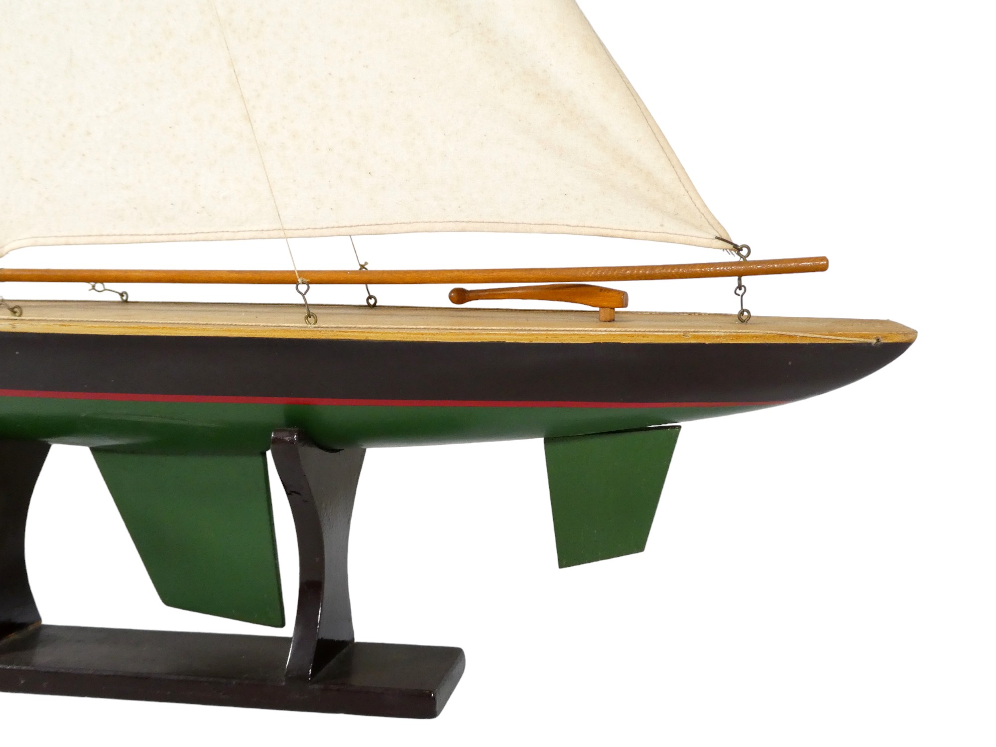 A 20th century pond yacht - Bermuda rig, with black hull, red boot line and green hull, height - Image 3 of 4