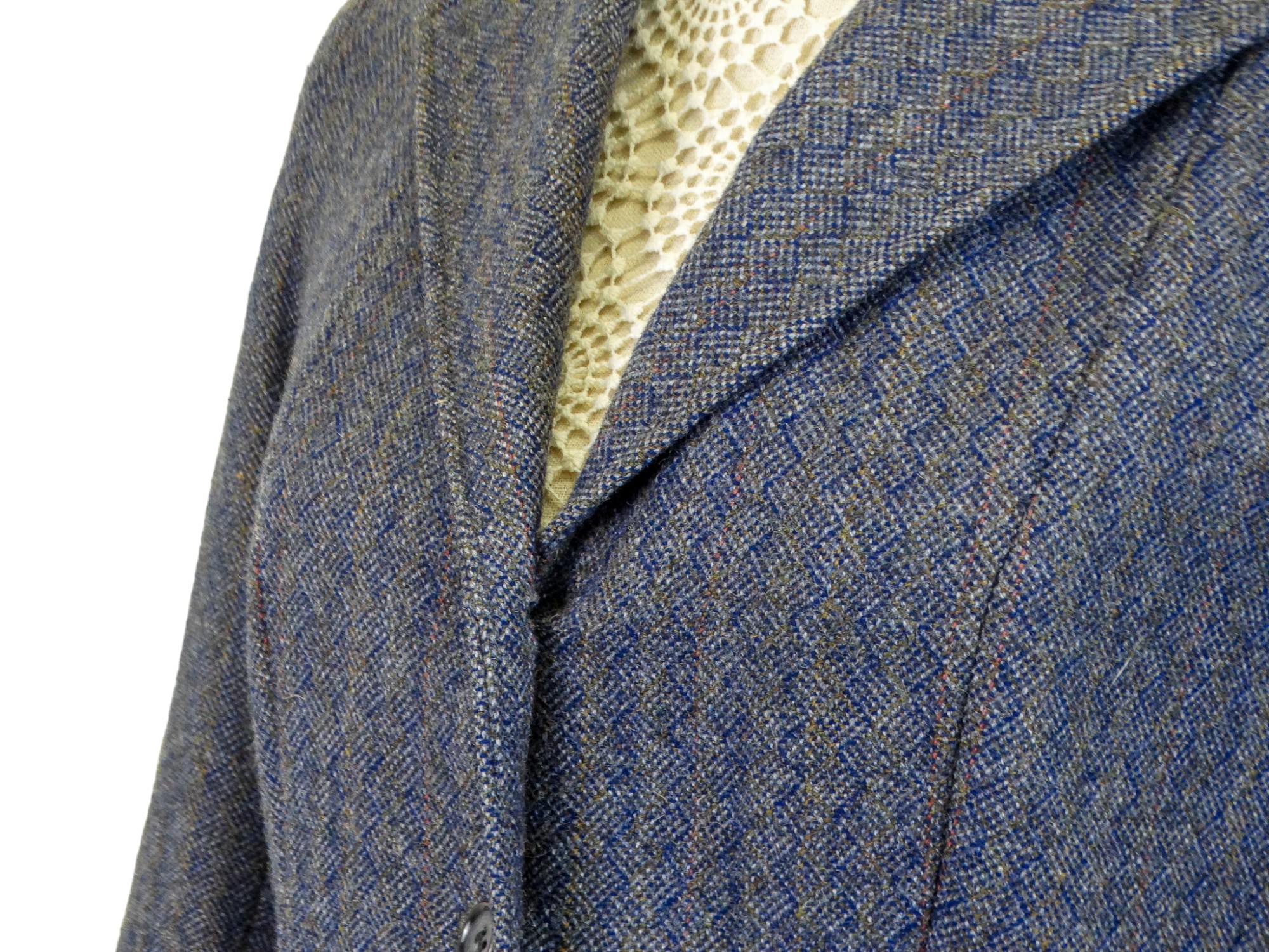 A ladies Tweed hacking jacket - Bernard Weatherill of Savile Row London, with blue velvet collar and - Image 6 of 7