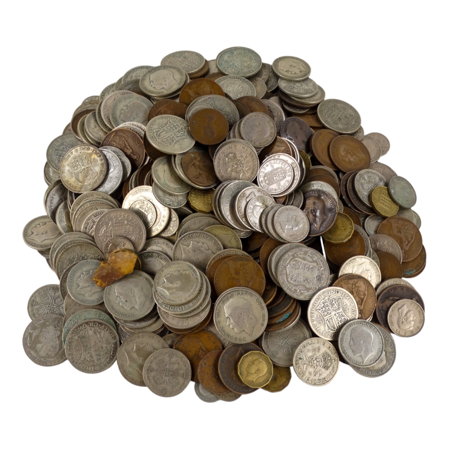 A quantity of UK coinage - mostly second quarter of the 20th century.