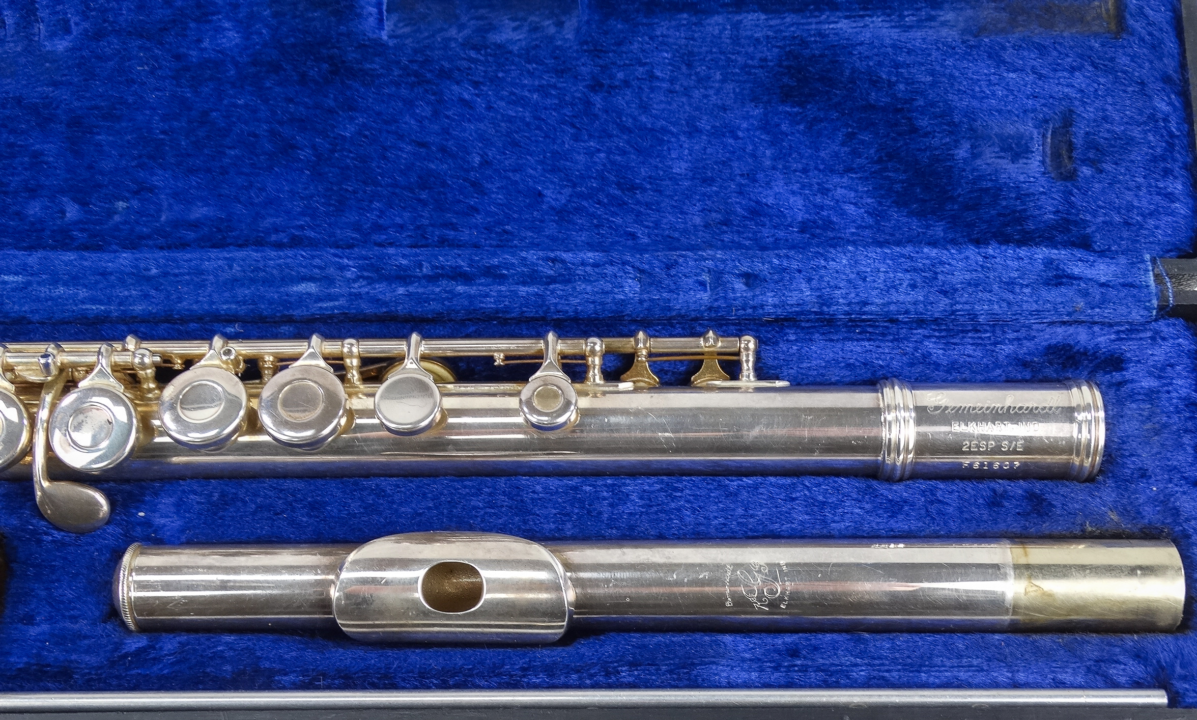 A late 20th century flute - by Gemeinhardt, boxed with guide book. - Image 3 of 9