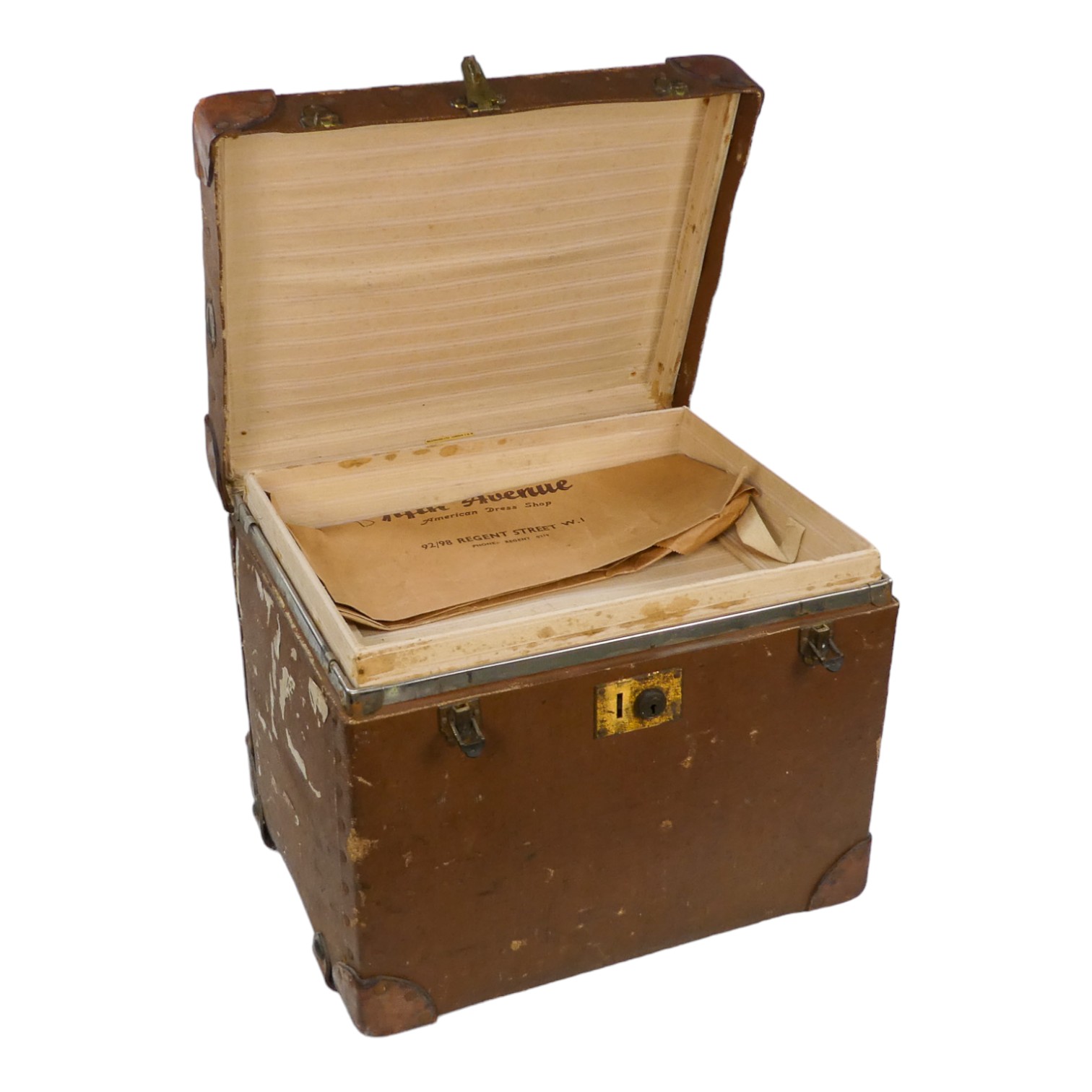 A vintage ladies travelling trunk - brown canvas with leather corners and handle, the cloth interior - Image 6 of 13