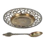 A small silver dish - Birmingham 1905, Marston & Bliss, with a pierced foliate rim, weight 49g,