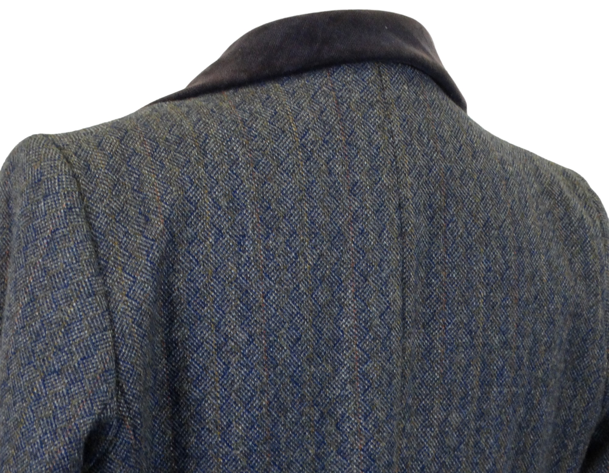 A ladies Tweed hacking jacket - Bernard Weatherill of Savile Row London, with blue velvet collar and - Image 5 of 7