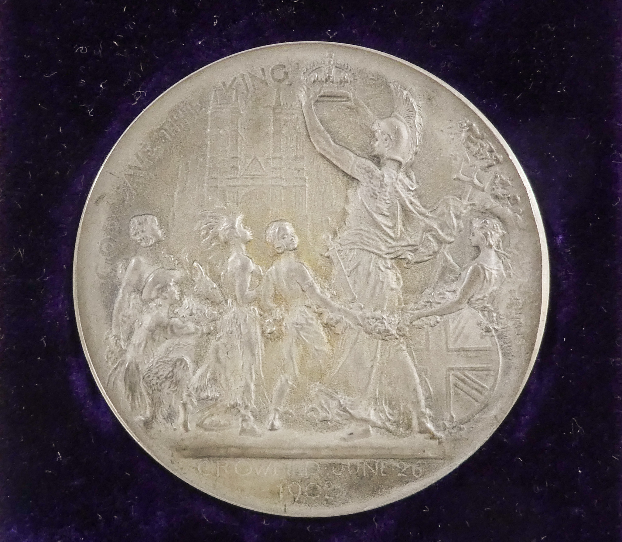 A cased Spink & Son silver medallion - commemorating the coronation of Edward VII, dated June 26th - Image 3 of 3