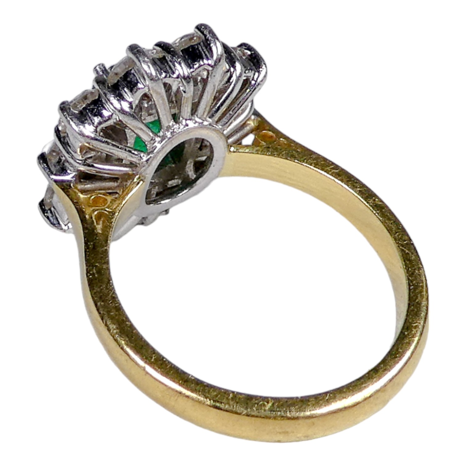 An 18ct yellow gold emerald and diamond cluster ring - size M/N, weight 8.5g. - Bild 2 aus 3