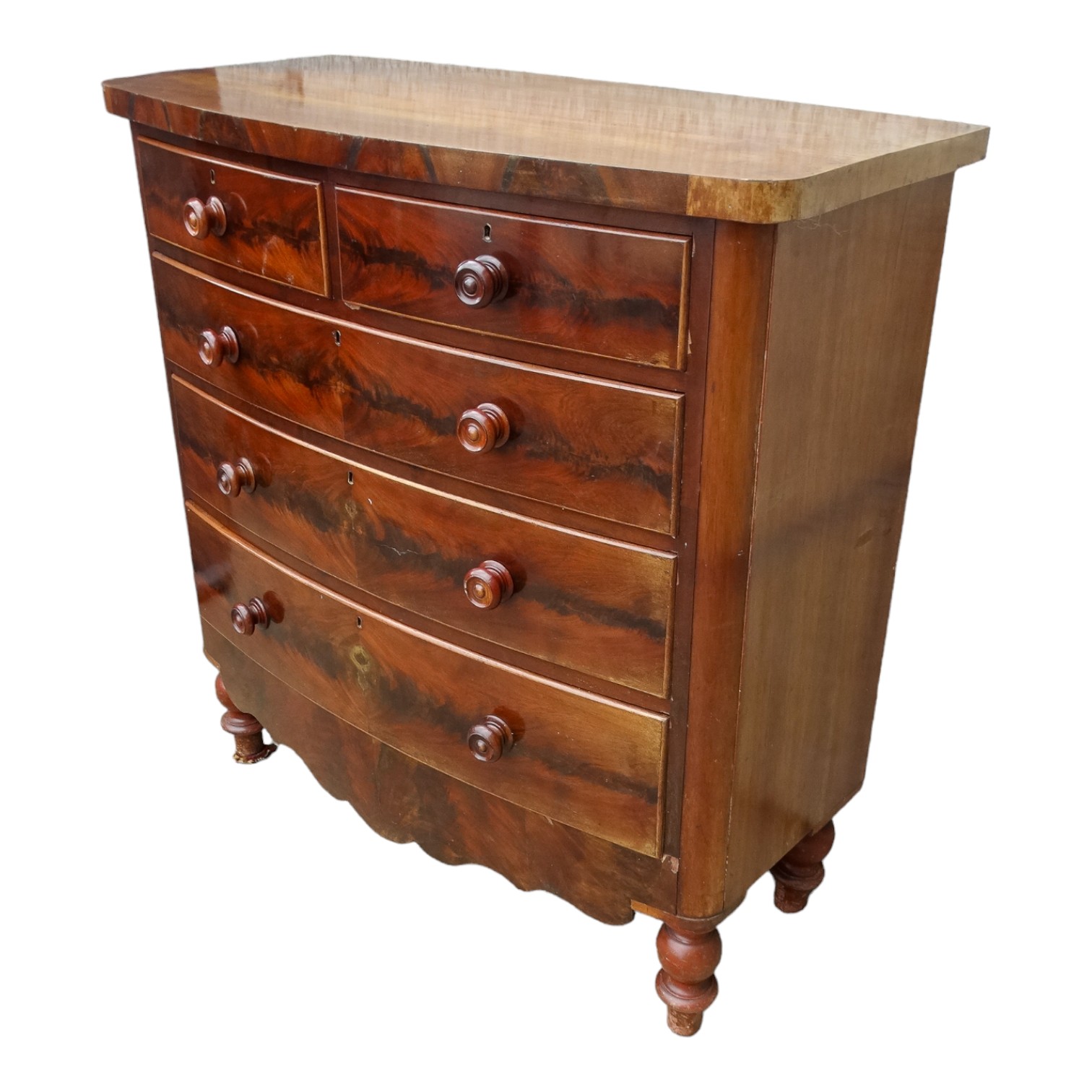 A Victorian mahogany bowfront chest of drawers - with an arrangement of two short and three long - Bild 3 aus 5