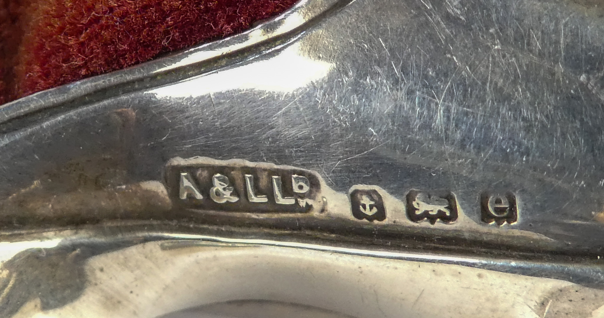 A silver pin cushion modelled as a ladies shoe - Birmingham 1904, Adie & Lovekin Ltd, length 8.5cm. - Image 4 of 4