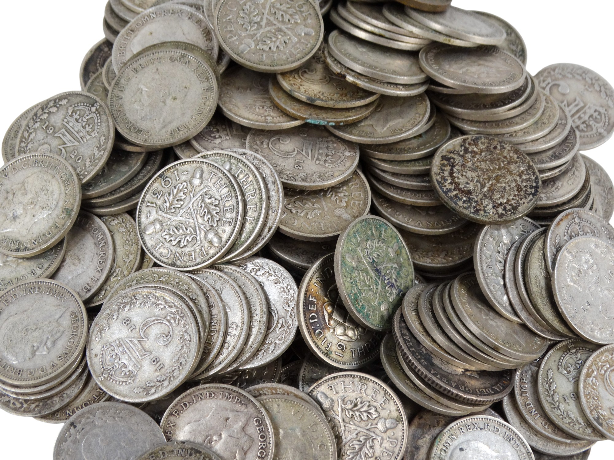 A quantity of 3d coins - some pre 1920, together with a quantity of other coins including some - Image 2 of 3