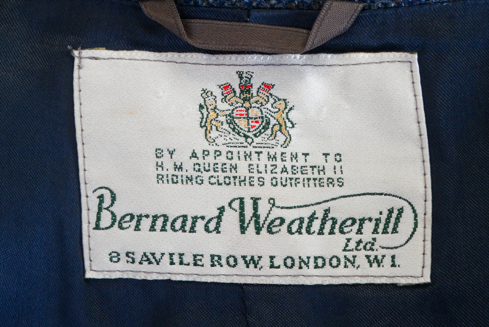 A ladies Tweed hacking jacket - Bernard Weatherill of Savile Row London, with blue velvet collar and - Image 7 of 7