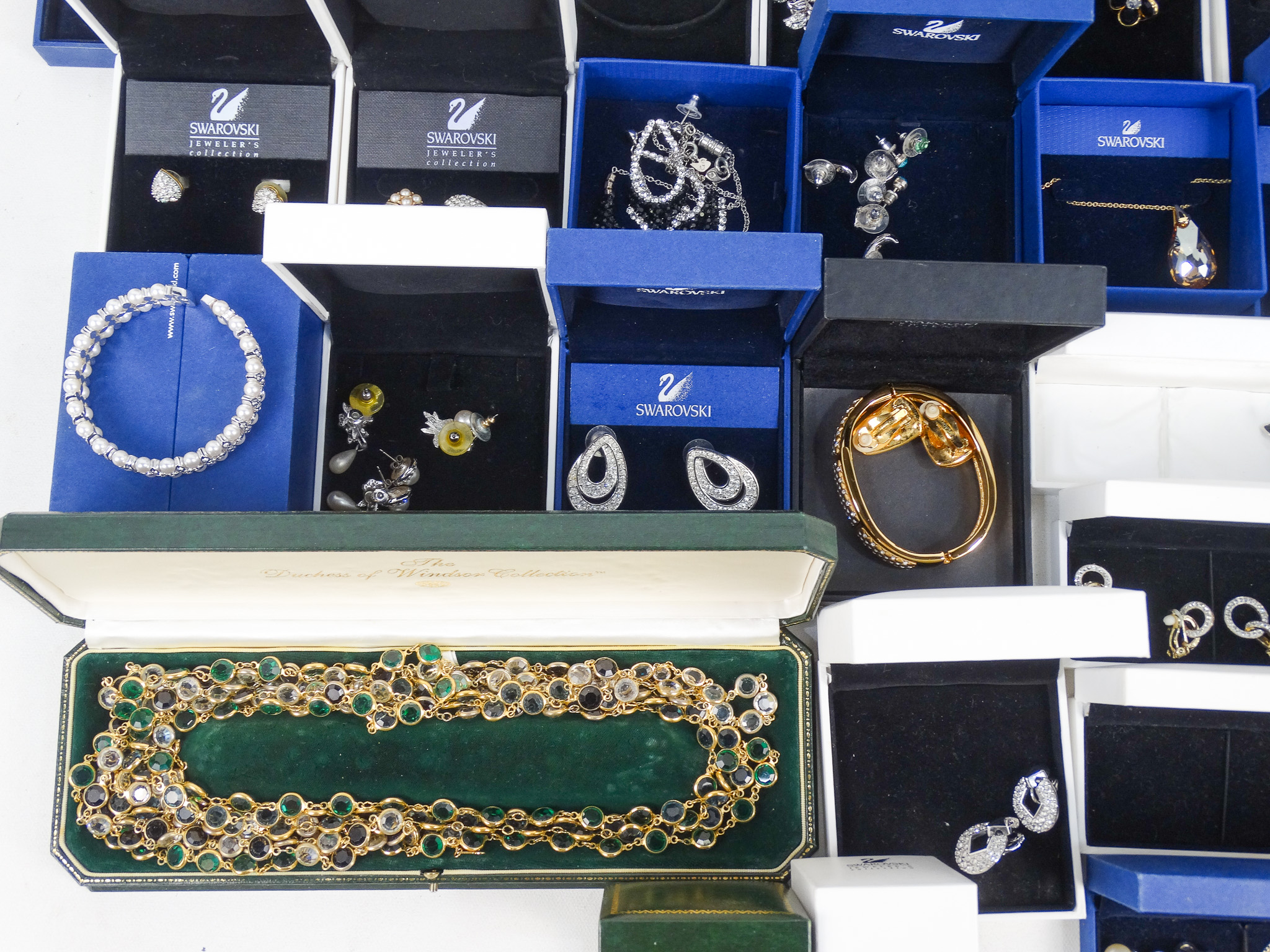 A quantity of Swarovski costume jewellery - many items with original retail boxes - Image 6 of 6