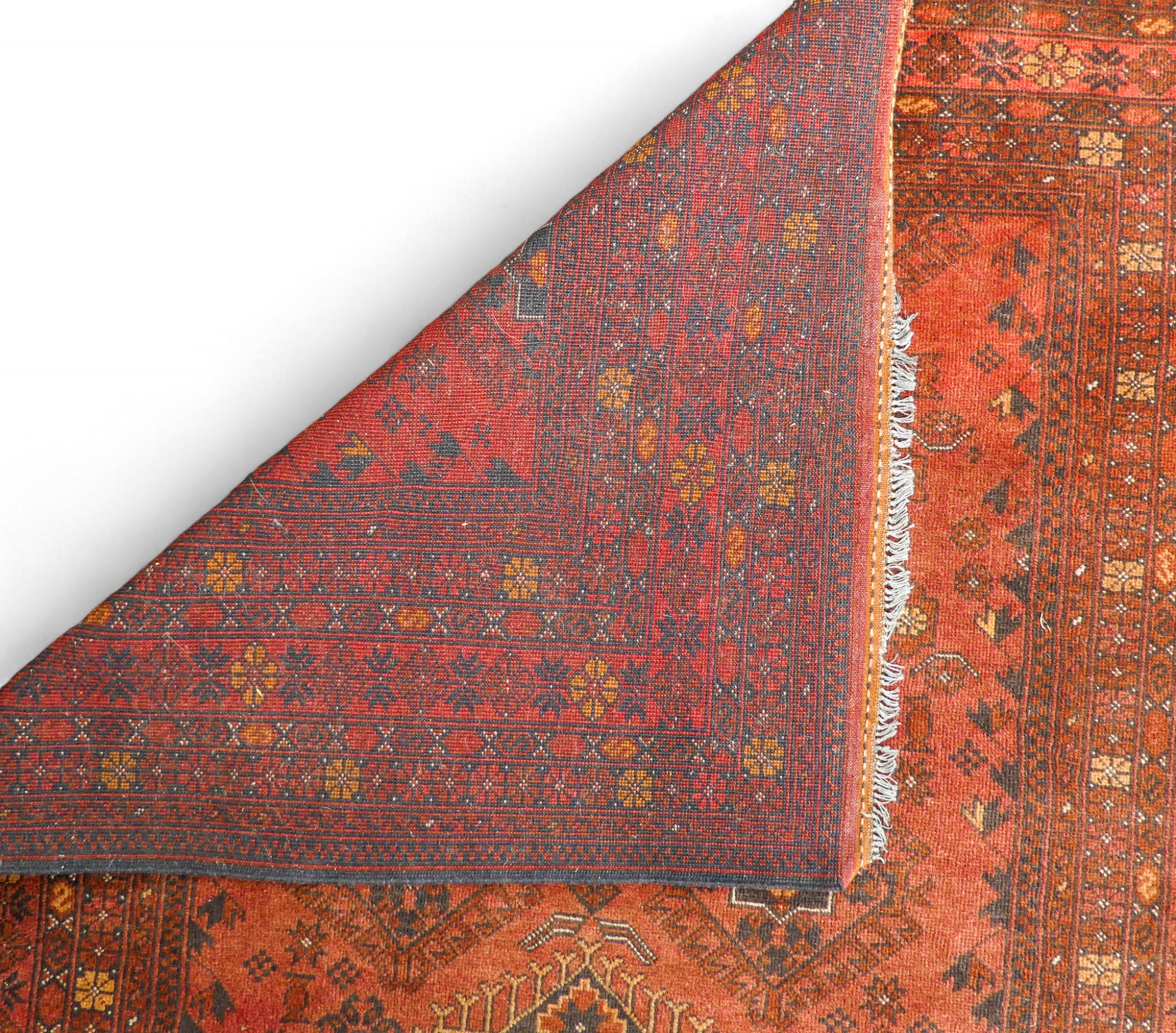 A Hamadam carpet - with two serrated guls on a red ground within a multi stripe border 150 x 198cm. - Image 2 of 2