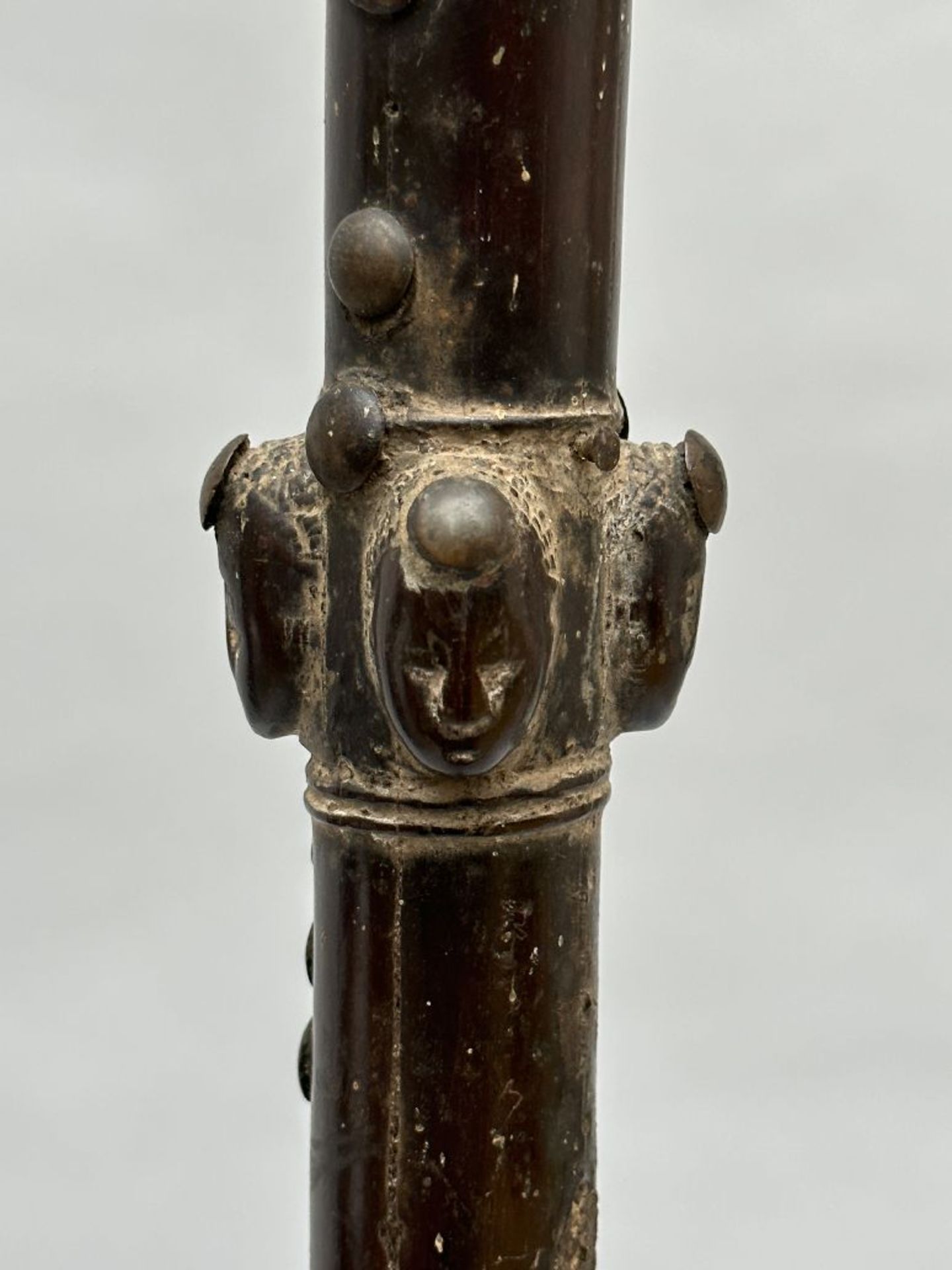 African weapon decorated with masks - Image 3 of 6