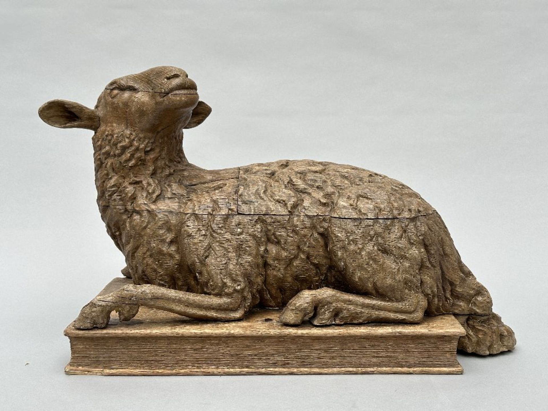 Statue in sculpted wood 'Lamb of God', 17th century