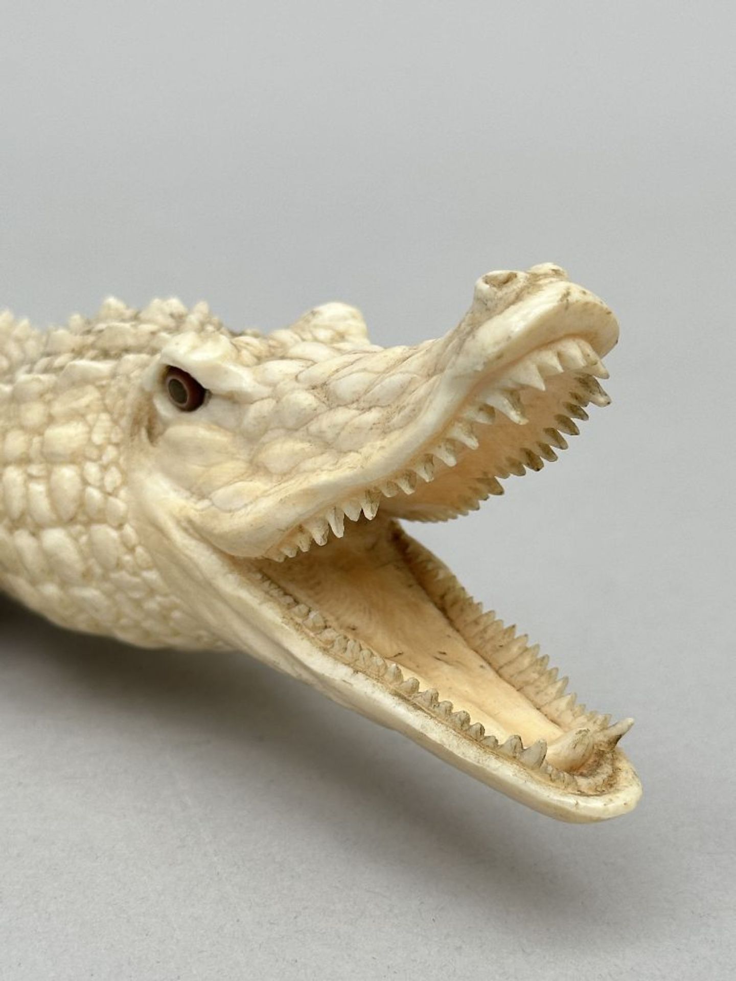 A Japanese okimono 'crocodile', Meiji period - Image 8 of 9
