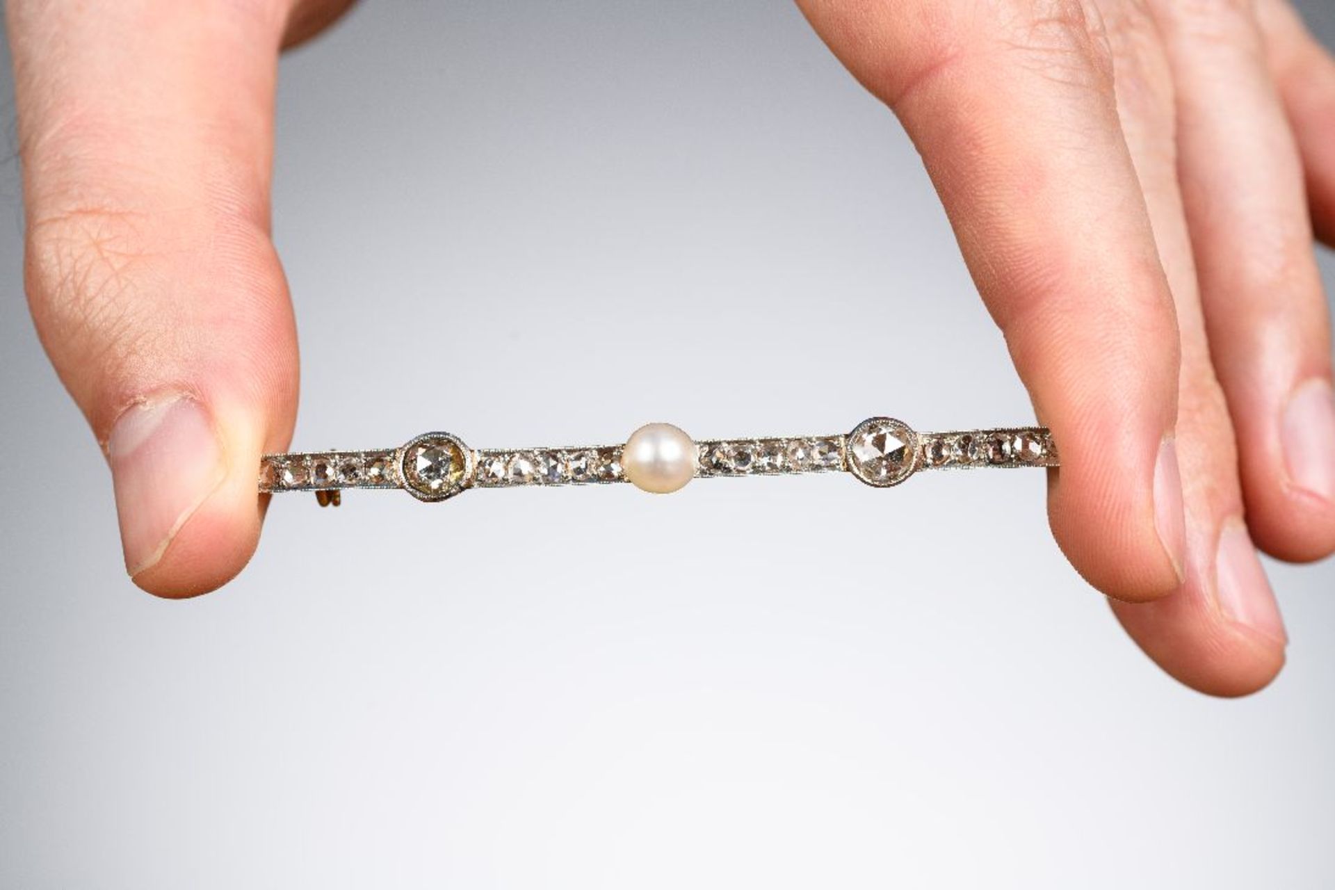 Barrette brooch set with pearls and diamonds