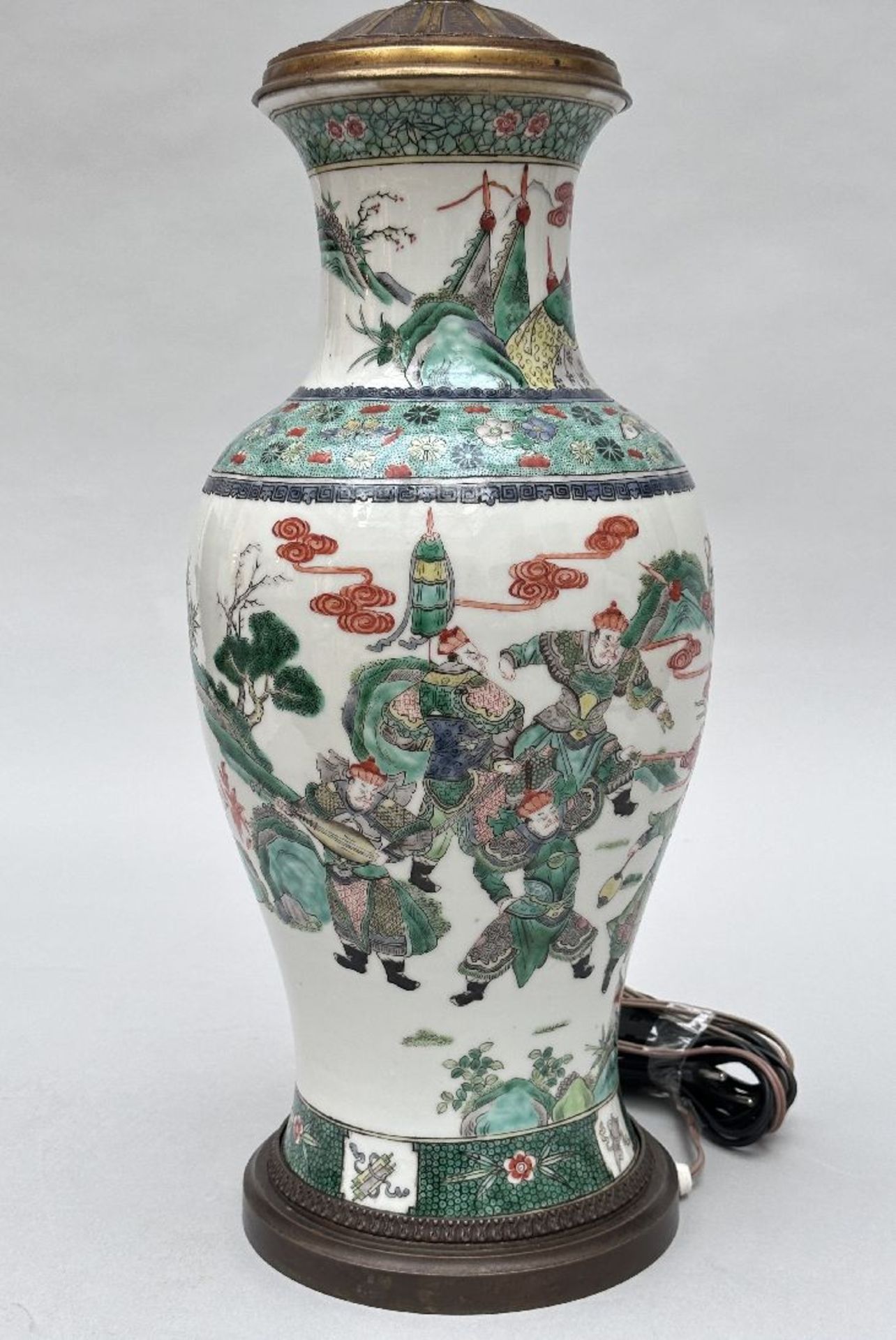 Vase in Chinese famille verte porcelain, mounted as a lamp (*) - Image 2 of 7
