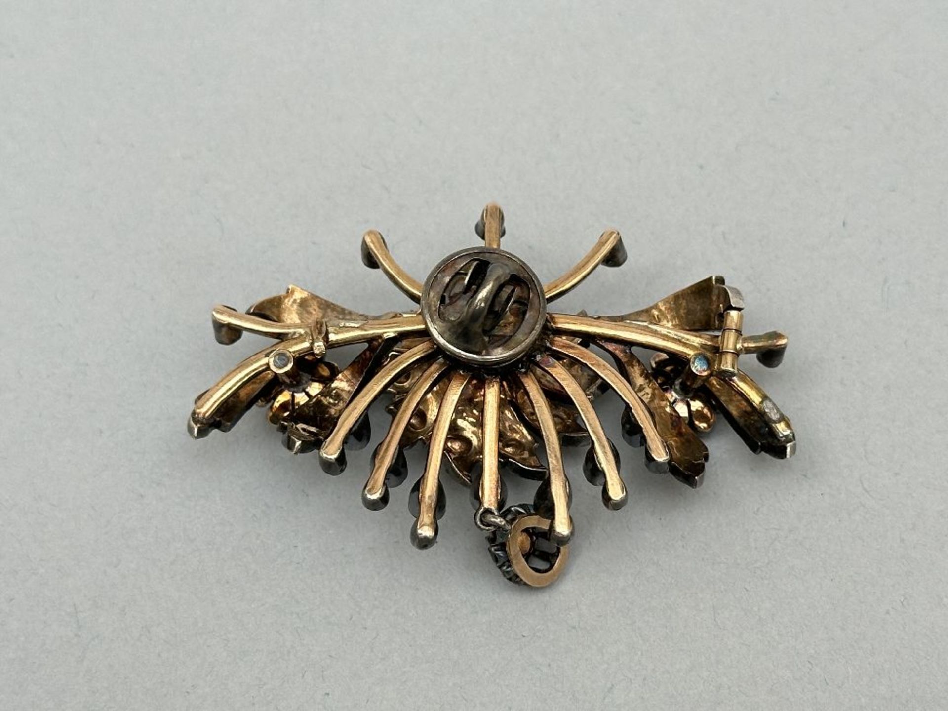 Flemish jewelry: flower brooch and pendant - Image 3 of 5