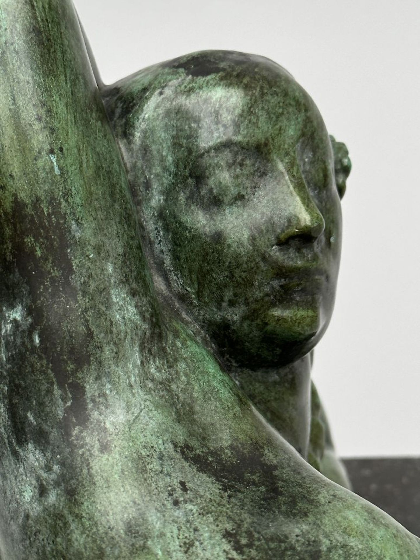 Geo Verbanck: bronze statue 'the sunbather' - Image 7 of 8