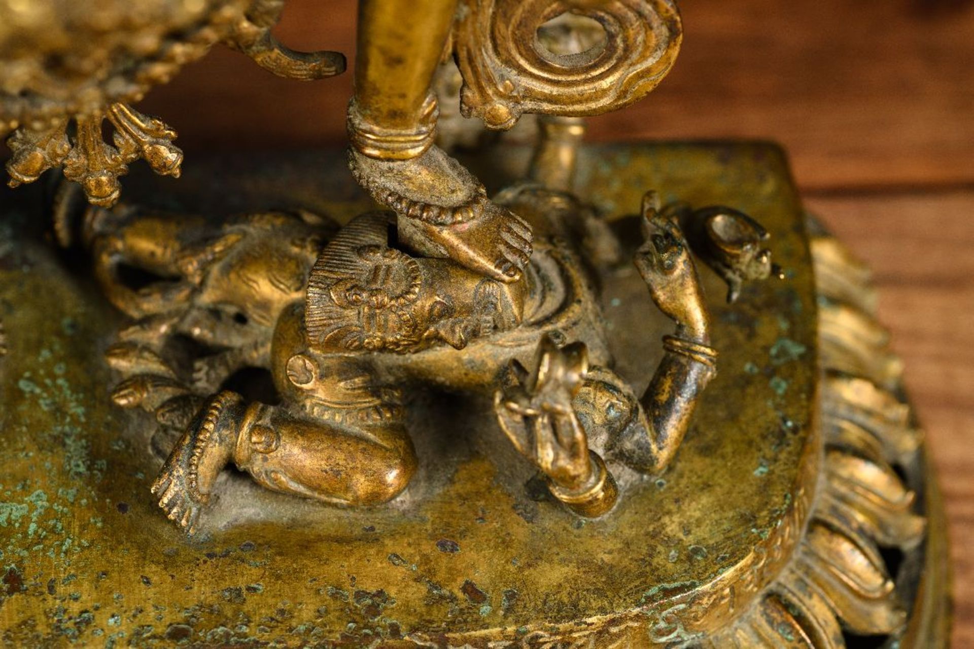 Large bronze Nepalese statue 'Chakrasamvara', 18th - 19th century - Image 5 of 9
