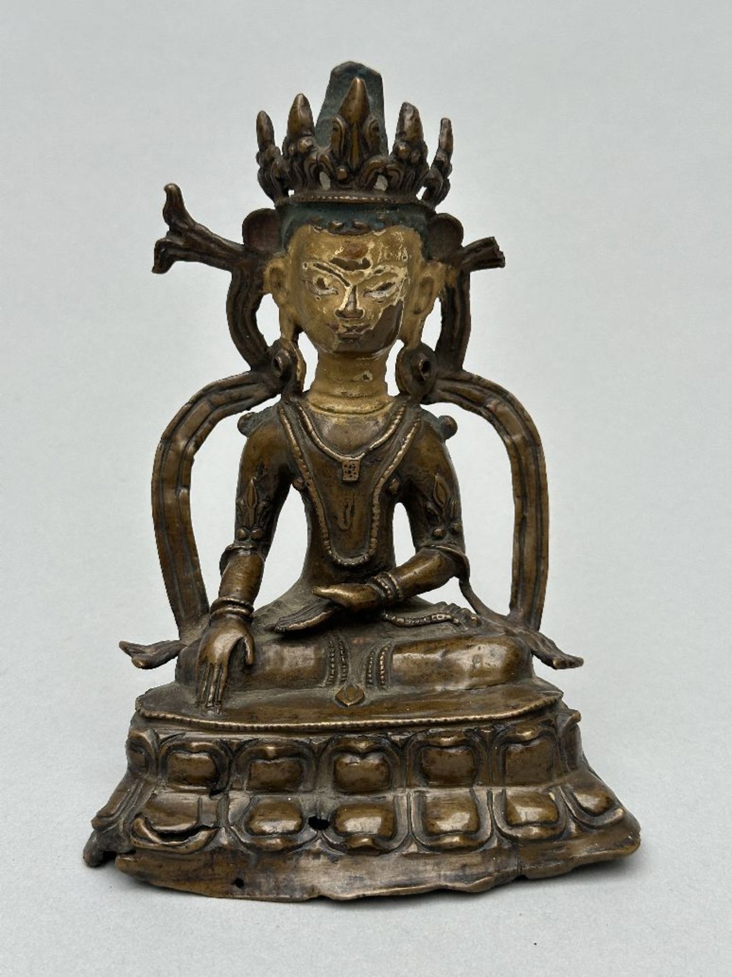A Tibetan sculpture 'Buddha Shakyamuni', Tibet 13th century (*) - Bild 7 aus 9