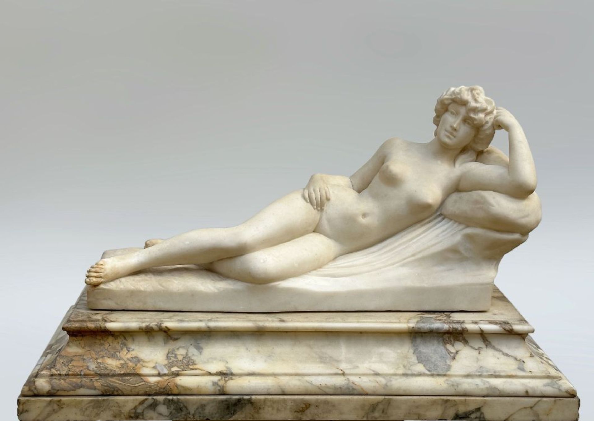 Jef Lambeaux: marble statue on pedestal 'reclining nude' (*)