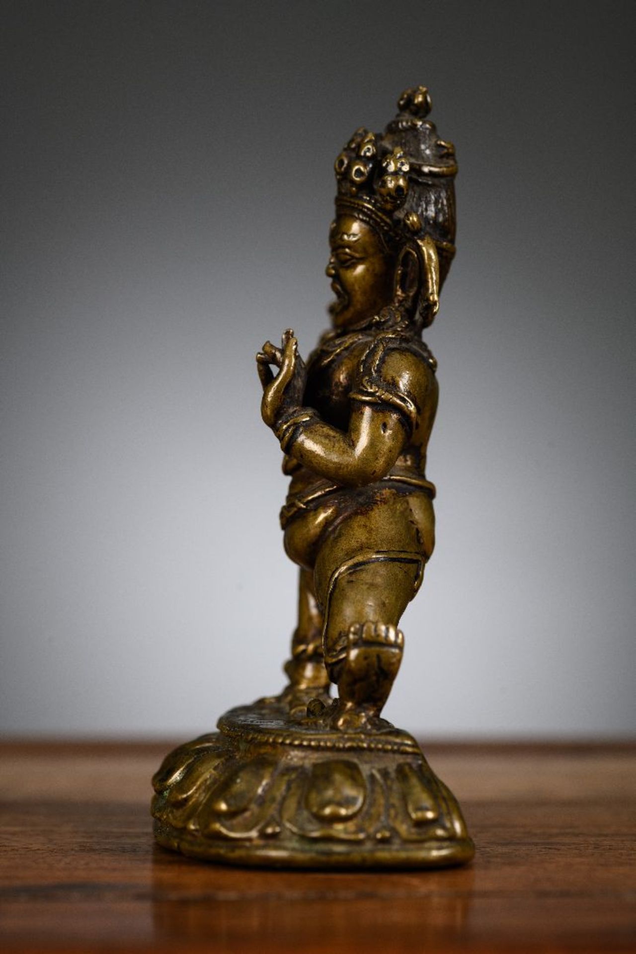 A fine Tibetan statue 'Vajrapani', 14th - 15th century - Image 4 of 9