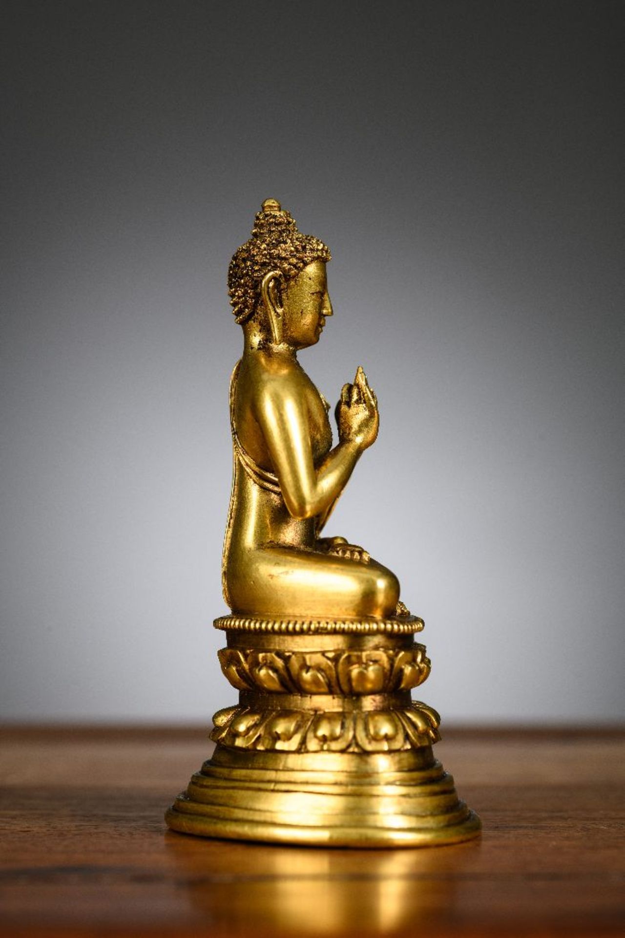 A bronze statue 'Buddha', China 18th century - Image 2 of 9
