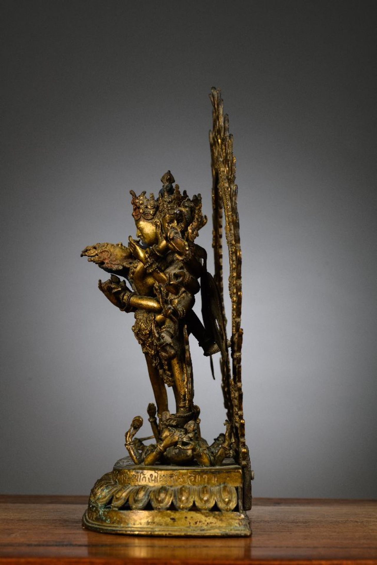 Large bronze Nepalese statue 'Chakrasamvara', 18th - 19th century - Image 7 of 9