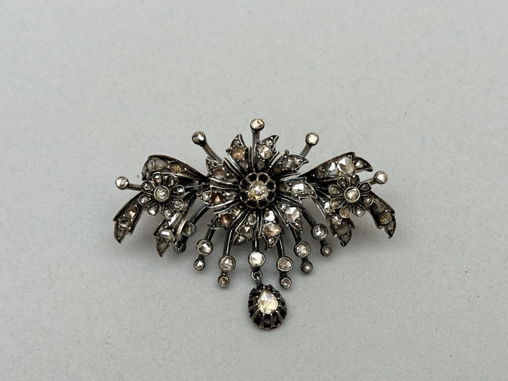 Flemish jewelry: flower brooch and pendant - Image 2 of 5