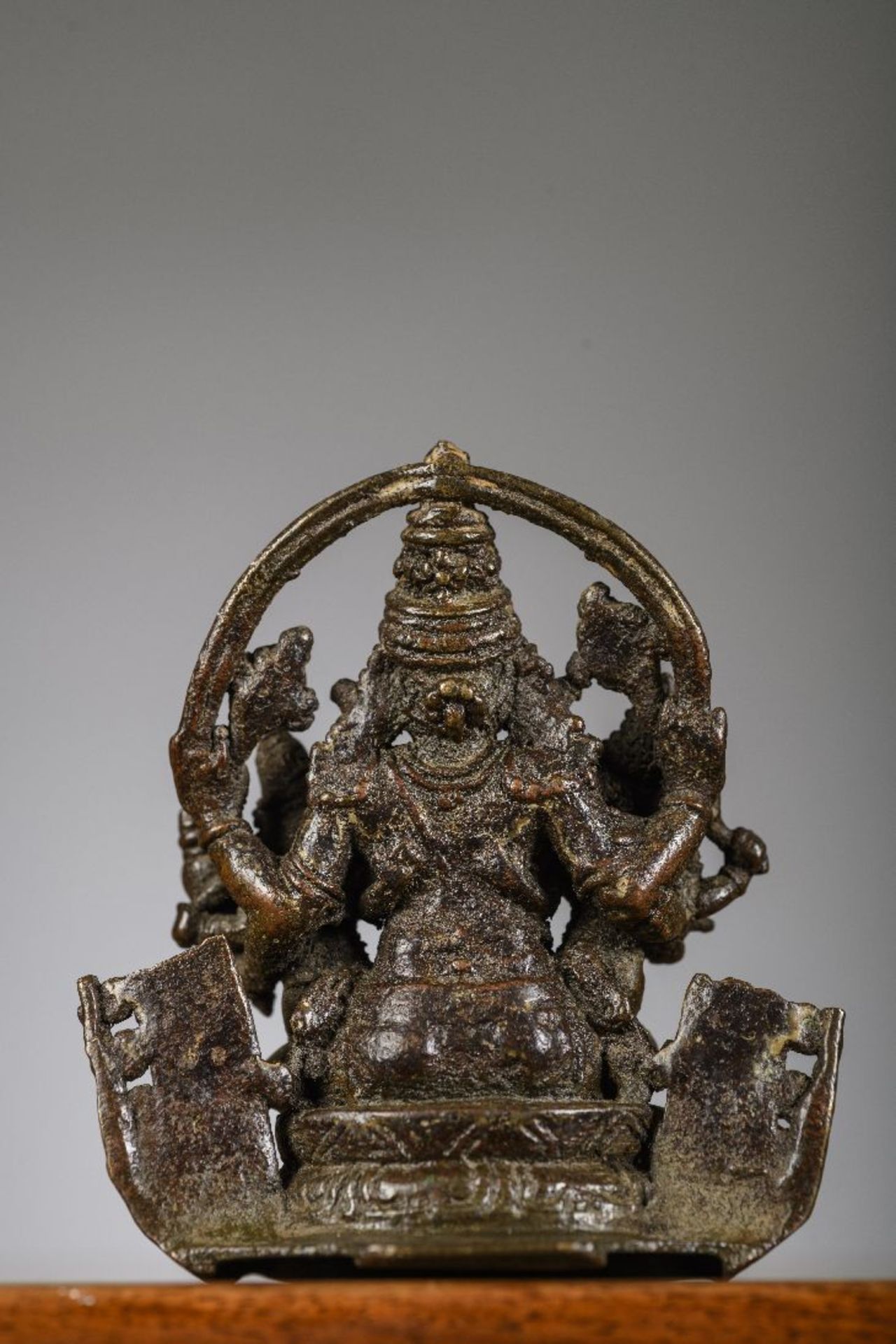 Bronze statue 'Vishnu with his consorts', Kerala India - Image 2 of 9