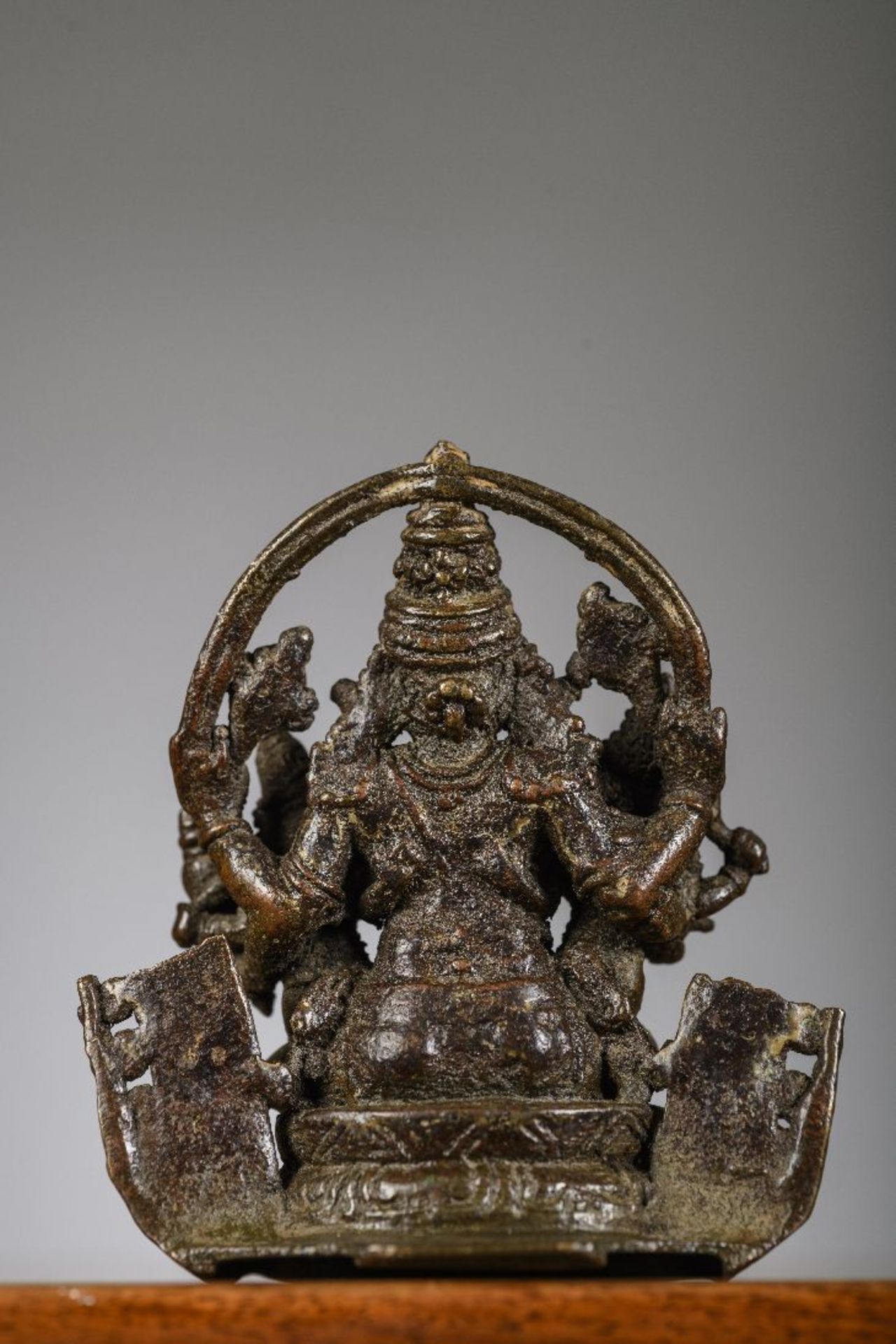 Bronze statue 'Vishnu with his consorts', Kerala India - Bild 2 aus 9