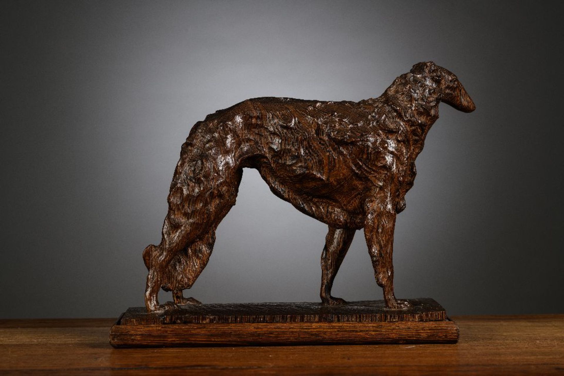 Domien Ingels: sculpture in wengé wood 'greyhound' (*) - Image 3 of 9