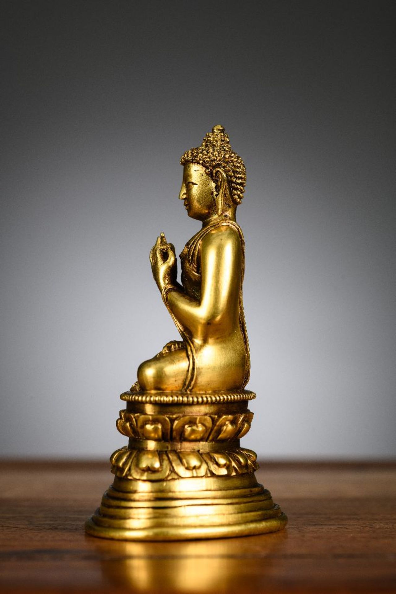 A bronze statue 'Buddha', China 18th century - Image 3 of 9