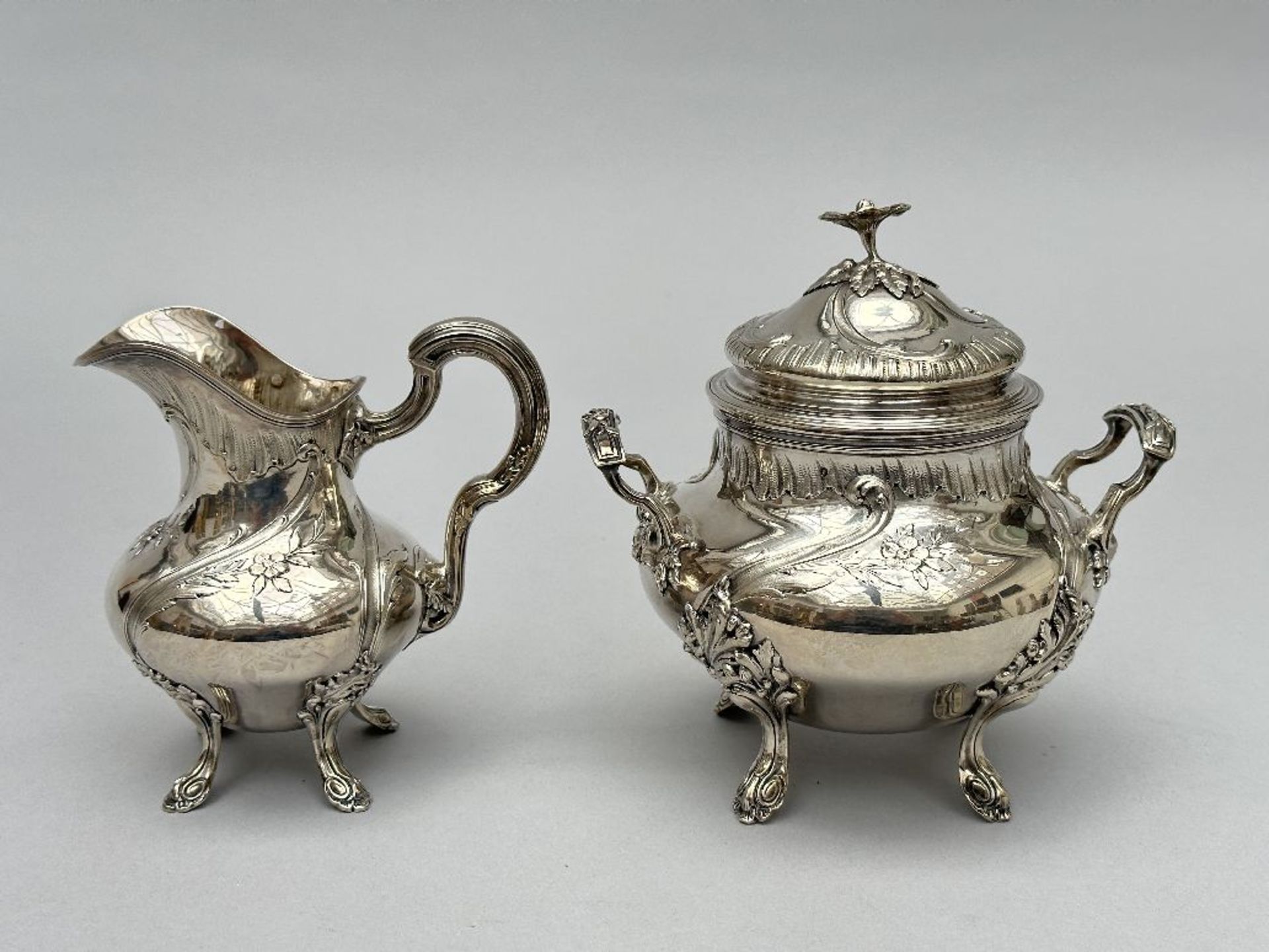 Silver sugar bowl and milk jug in Louis XV style - Bild 2 aus 5