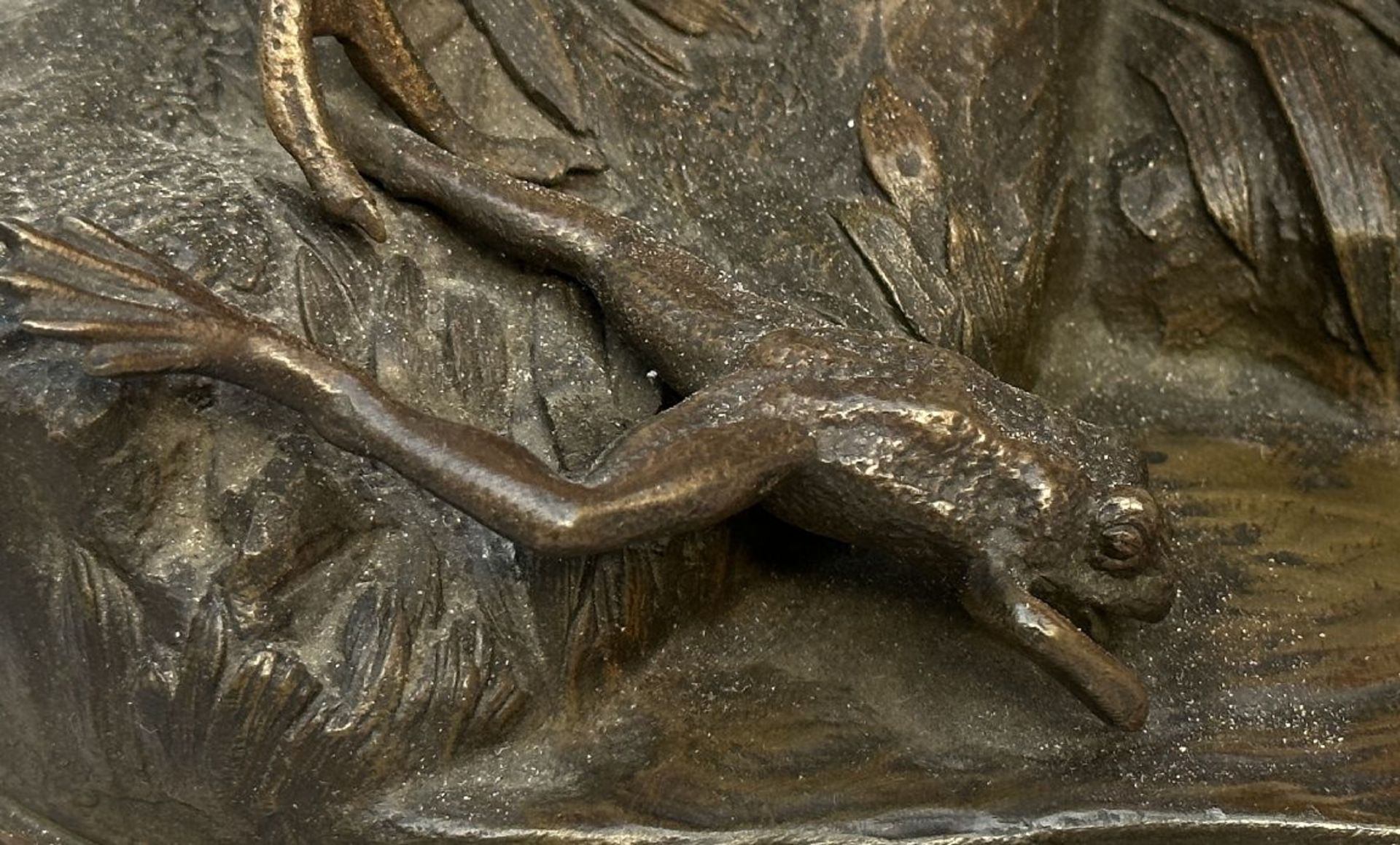 Alfred Dubuchand: bronze statue 'Woodcock hunting a frog' - Image 4 of 5