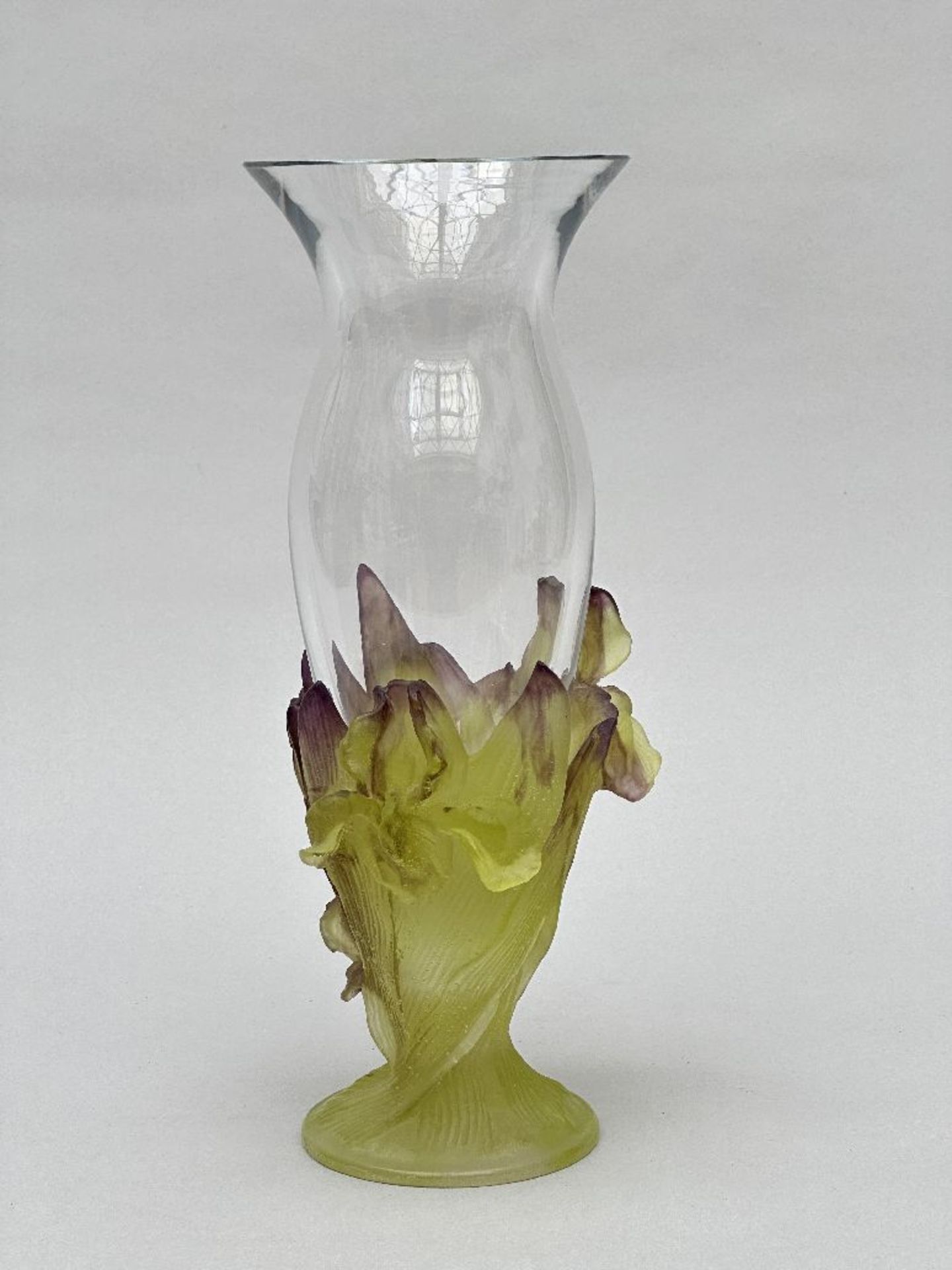 Daum vase in crystal and glass paste 'Iris' - Image 2 of 6