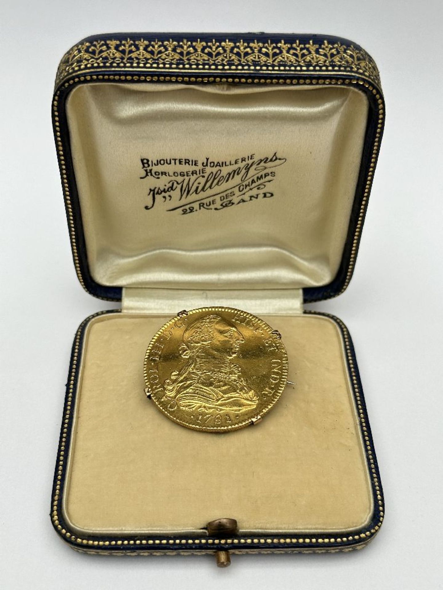 Carlos III 1781: Gold coin of 8 Escudos mounted as a brooch - Bild 5 aus 7
